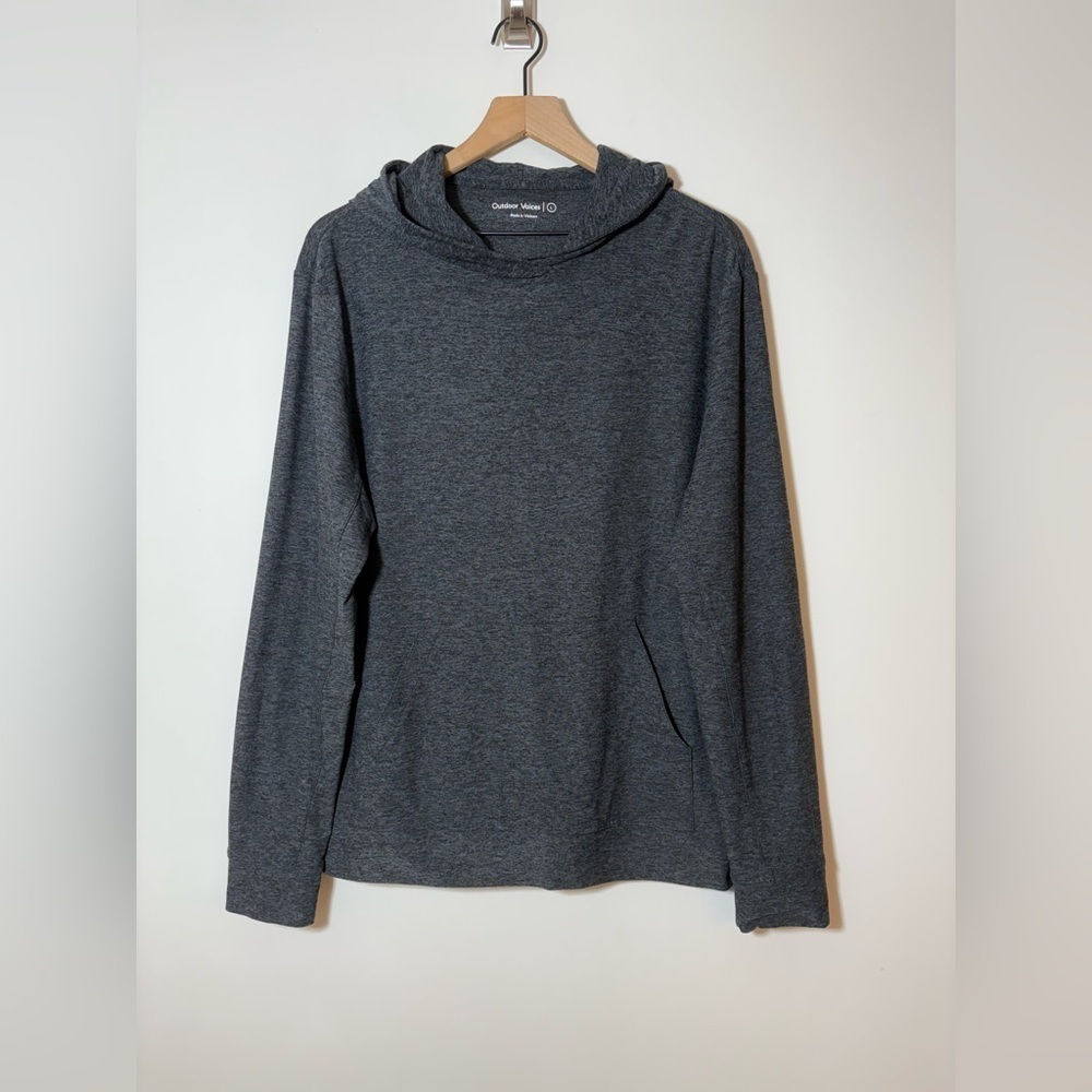 Outdoor Voices Hoodie Mens L Gray Pullover Performance Pockets Long Sleeve
